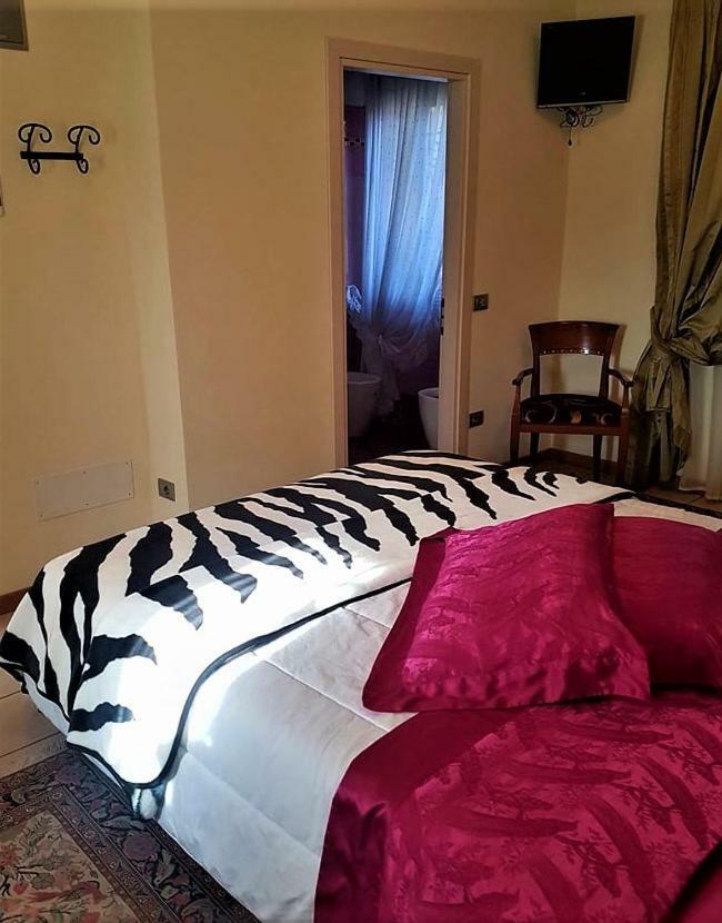 Hotel Piccolo Mondo à Zovencedo Extérieur photo